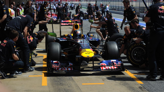 La Red Bull modifica le procedure per i pit stop