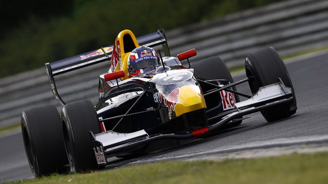 Seconda pole stagionale per Kvyat a Budapest