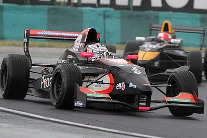 Prima vittoria per Chatin in gara 2 a Budapest