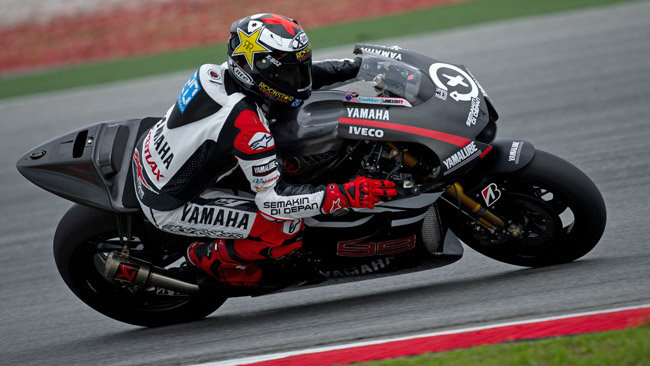 Sepang, Day 1: Lorenzo vola, bene Rossi e la GP12