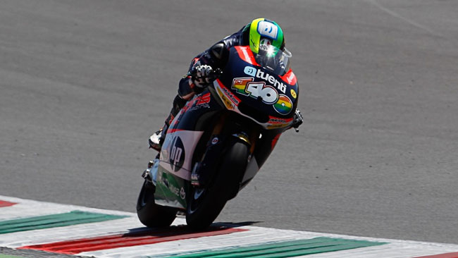 Espargaro è più forte del dolore e centra la pole
