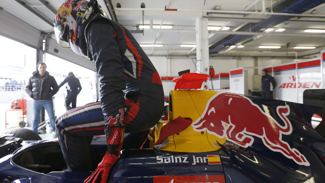 Sainz si ripete nel secondo giorno di test a Estoril