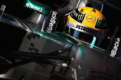 Barcellona, Day 4, Ore 11: Hamilton stacca tutti