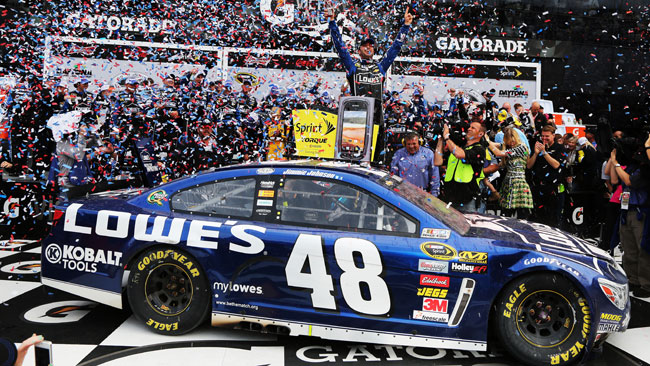 Jimmie Johnson trionfa alla Daytona 500