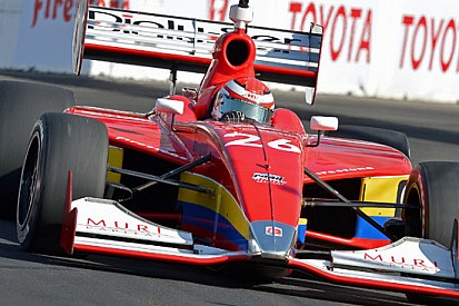 Tutto facile per Carlos Muñoz a Long Beach