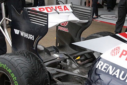 La Williams ripropone l'ala posteriore a boomerang