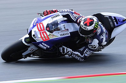 Assen, Libere 1: Lorenzo parte subito a razzo