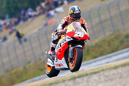 Pedrosa e Marquez al top nel warm up