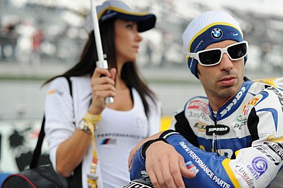 Melandri arriva a Jerez con una caviglia malconcia
