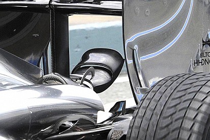 La McLaren ha mostrato il suo monkey seat