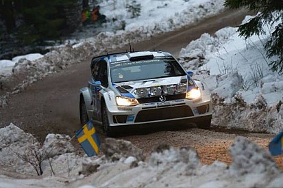Svezia, PS7: spettacolo, Ogier torna al comando!