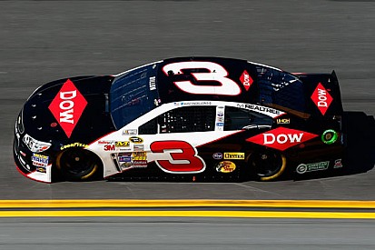 Dillon in pole alla Daytona 500 con il numero 3!