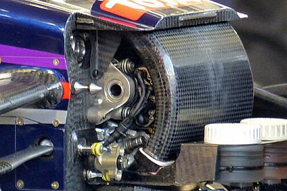 Red Bull: ecco il passaggio d'aria fra sotto e sopra!