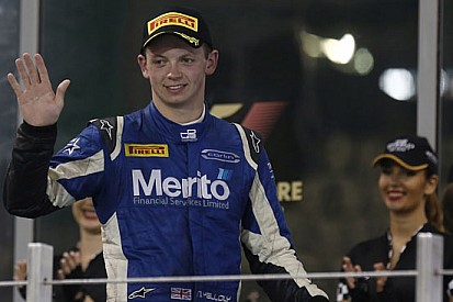 Nick Yelloly passa dalla Carlin alla Status GP