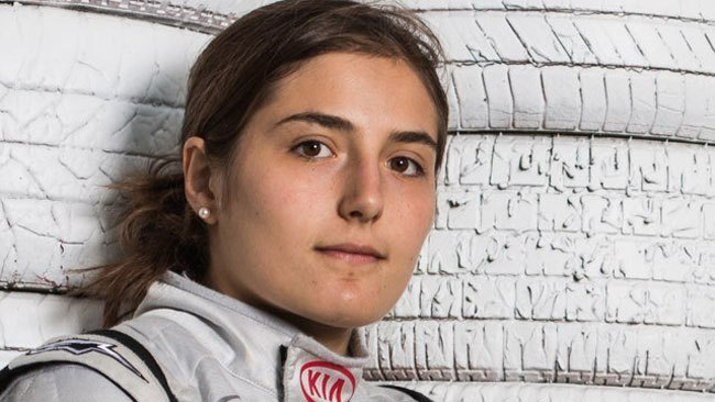 Tatiana Calderon avrà il motore Renault nel 2014