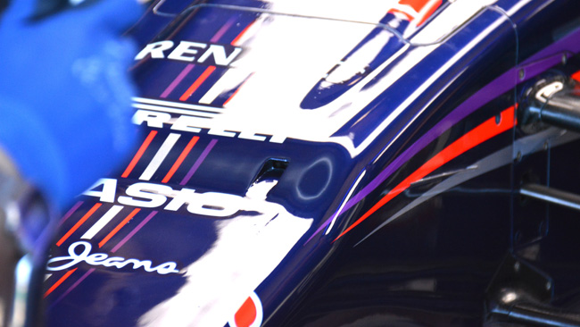 Red Bull RB10: la telecamera nascosta nel muso!