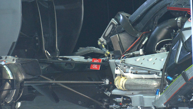Mercedes PU106A con gli scarichi cortissimi!