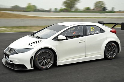Bennani e Michelisz provano la nuova Civic TC1