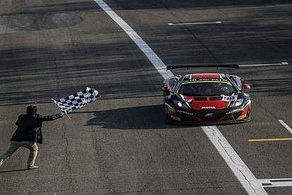 McLaren imbattibile nella vivace 3 Ore di Monza!