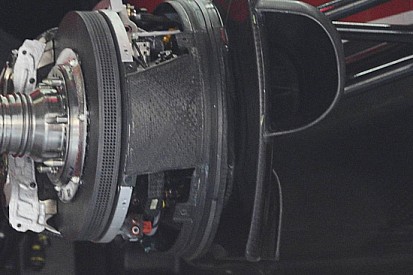 La Ferrari ha promosso i mozzi forati visti nei test