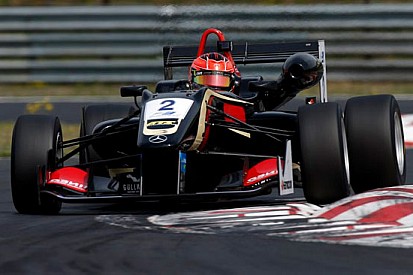 Ocon guida la tripletta Prema in gara 2 a Silverstone