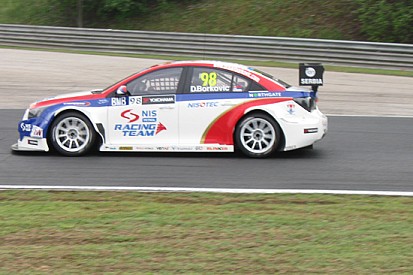 Cancellati i tempi a Borković, Valente in Pole in Gara 2