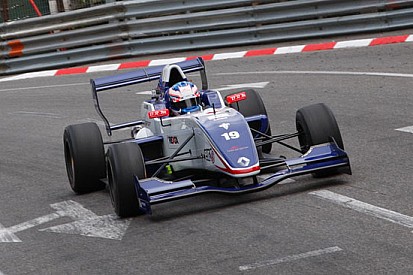 Nyck De Vries in pole position anche a Pau