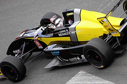 Nyck De Vries arriva in Austra ancora imbattuto