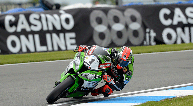 Donington, Gara 1: Sykes, rimonta e vittoria!