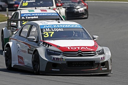 Salzburgring, Gara 2: López batte Tarquini e Monteiro