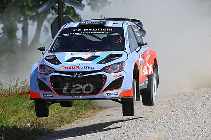 Polonia, PS18: Neuville salta davanti ad Hanninen