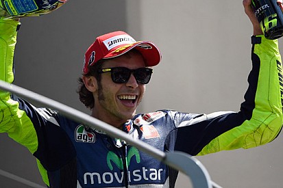 Ufficiale: Valentino Rossi alla Yamaha altri due anni