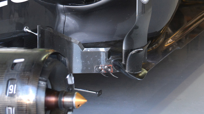Sauber: due turbolatori dai deviatori di flusso