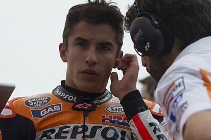 Marc Marquez cade nei test di Brno, ma è ok
