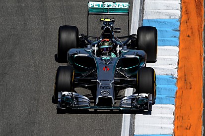 Hockenheim, Q1: Rosberg in vetta, Hamilton sbatte