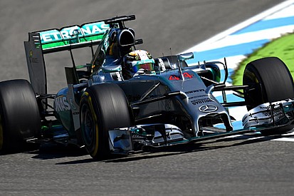 Hamilton inizia a trattare il rinnovo con la Mercedes