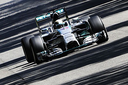 Monza, Q1: Hamilton su Rosberg, Alonso decimo