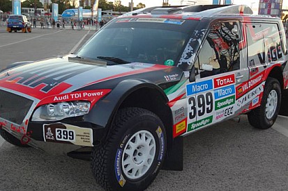 Dakar: la Titano già ferma per un problema elettrico