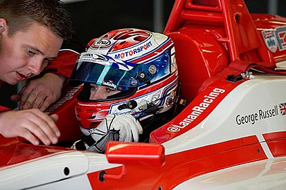 George Russell debutta nel FIA F3 con la Carlin