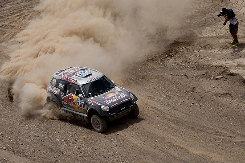 Dakar, Auto, Tappa 11: ok Al-Attiyah, ko Alrajhi