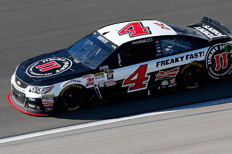Primo centro del campione Harvick a Las Vegas