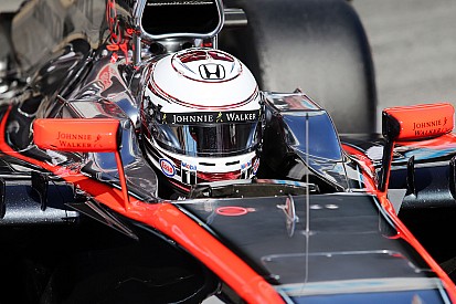 Magnussen enche Button de elogios: “subestimado”