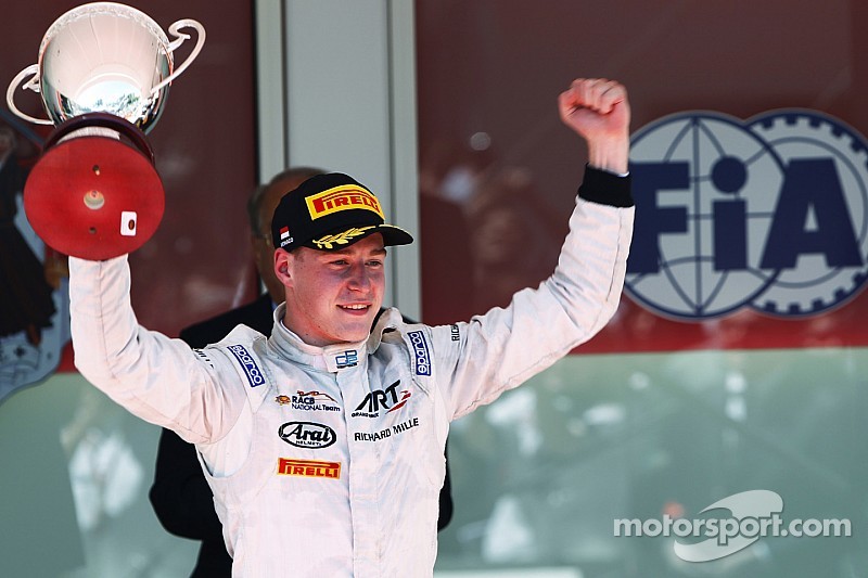GP2: Vandoorne vence a Rossi en Mónaco