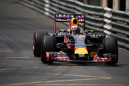 Red Bull pone a sus dos coches en el top 5