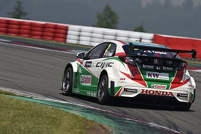 Tarquini fue el más veloz en el inicio en Moscú