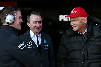 Para Lauda, trabalho da Mercedes não é fazer a F1 emocionante