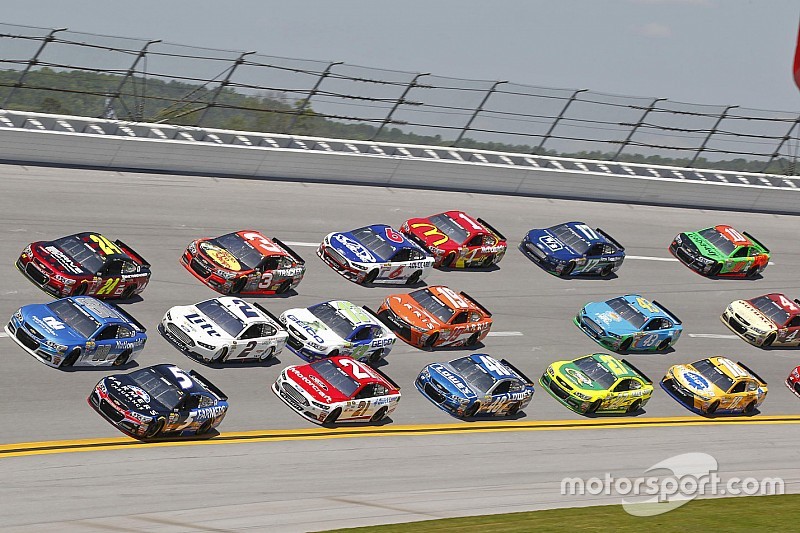 NASCAR admite la eliminación de la bandera de la Confederación