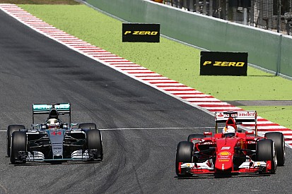 La FIA analyse le système de carburant suspect de Mercedes et Ferrari