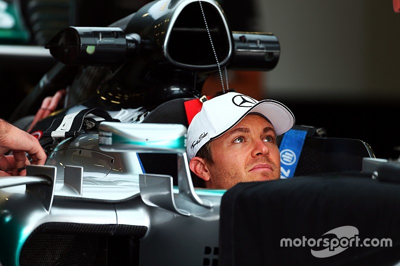 Mercedes sous investigation après l'évacuation de l'auto de Rosberg