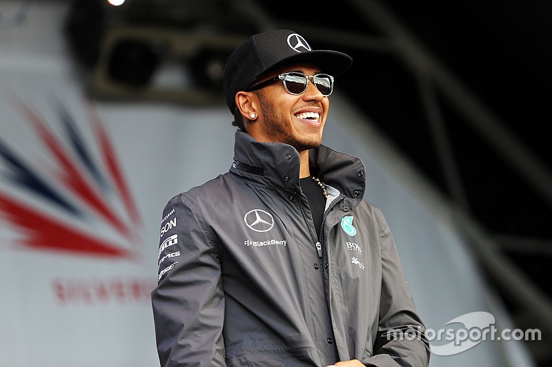 Hamilton agradece el apoyo de sus compatriotas